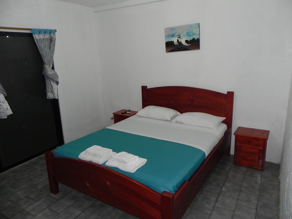 פורטו איורה Hotel Galapagos Paradise מראה חיצוני תמונה
